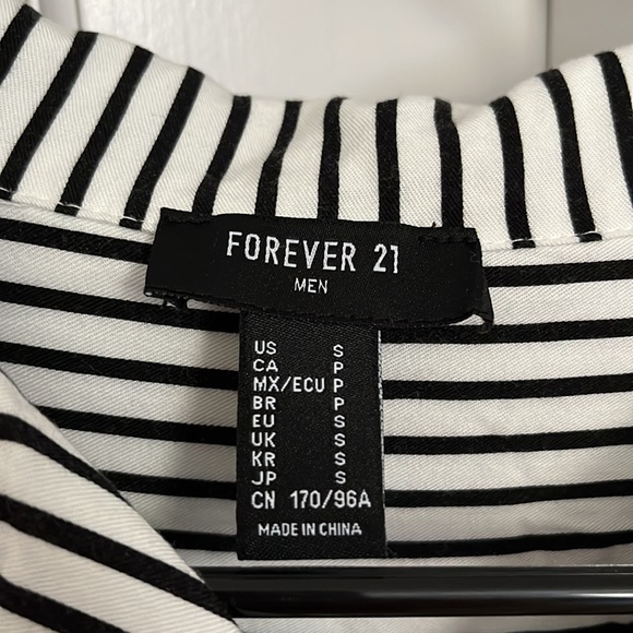 Forever 21 casual striped button down - Picture 2 of 2
